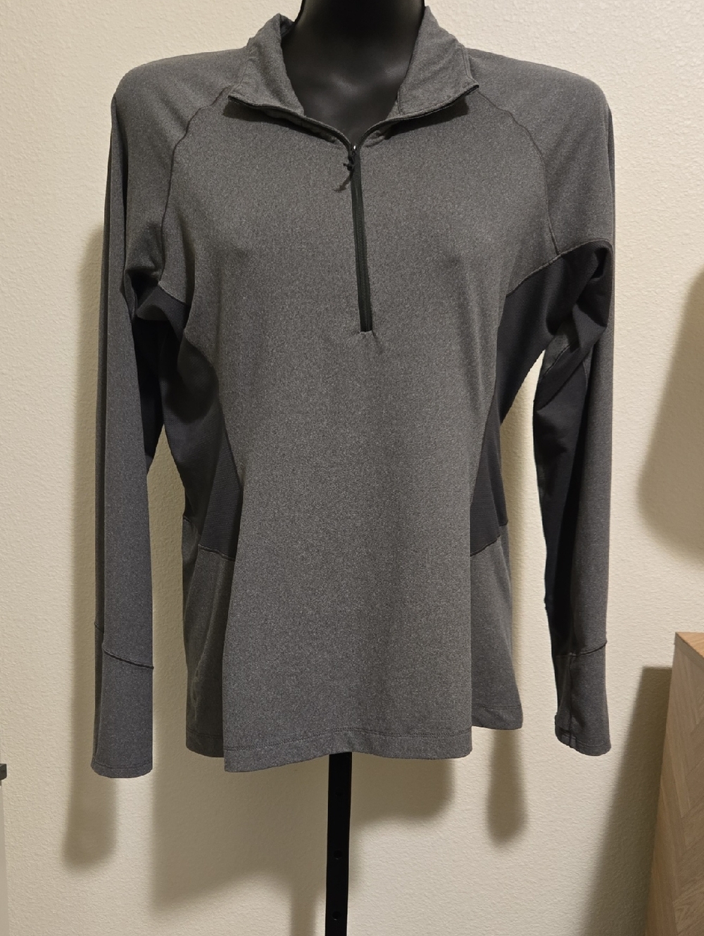 Mountain Hardwear Pullover Quarter Zip